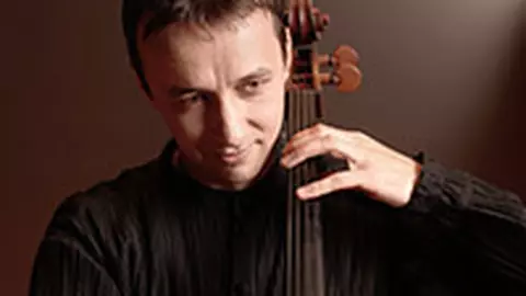 Vă place Bach? Vă place Răzvan Suma?