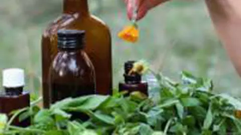 Laboratorul de produse naturiste de la manastire