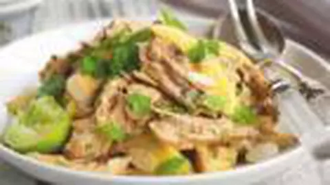 SALATA DE PUI FESTIV