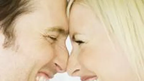 Valentines Day: Arata-i iubitului cadoul care te-ar face fericita!