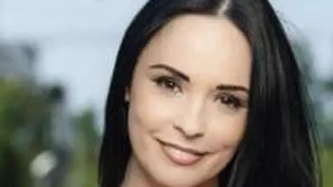 Exclusiv: Am aflat cum îşi menţine Andreea Marin pielea perfectă!
