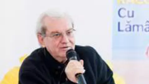 Dr. Mencinicopschi:,,Bea ceai verde pentru hidratarea organismului,,