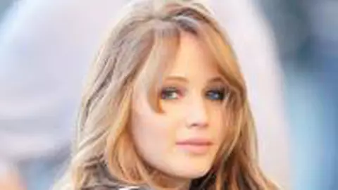 JENNIFER LAWRENCE, blonda care spune lucrurilor pe nume!