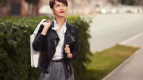 Cum să te îmbraci pentru a părea mai slabă!