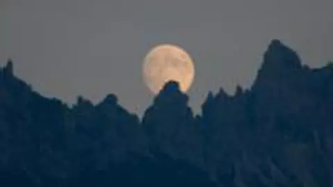 Horoscop săptămânal: Luna Nouă ne ajută să facem alegeri bune!