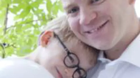 Ajută un tânăr cu autism să fie bine!