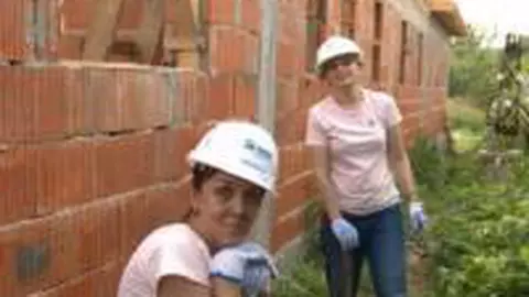 Echipa Avantaje la Women Build!