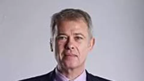 Dr. stomatolog Octavian Fãgăraş îţi răspunde la întrebări! Află cum îţi poţi menţine dantura sănătoasă!