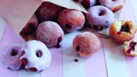 Te învăţăm să faci gogoşi delicioase!