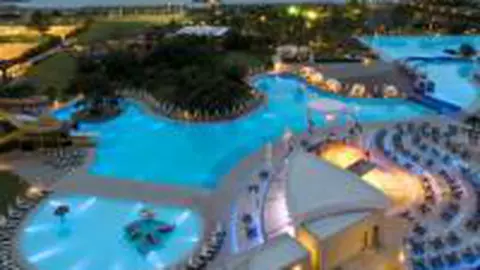 Răsfăţ all inclusive în ‘’Las Vegas-ul turcesc’’!