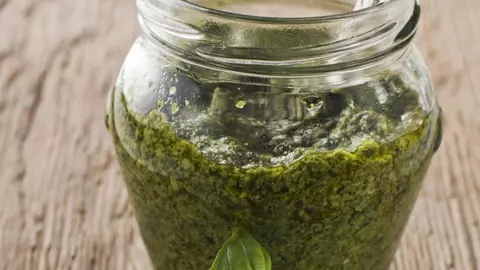 Învaţă să faci pesto!