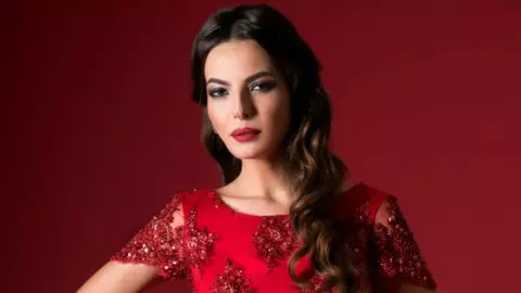 Rochii roşii pentru ocazii speciale!