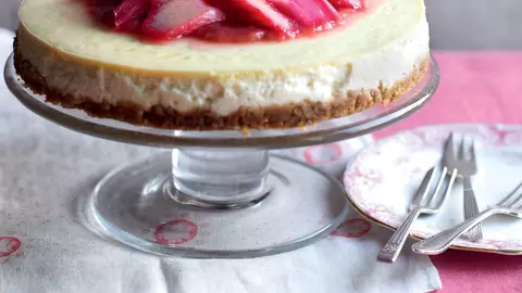 Cheesecake cu rubarbă