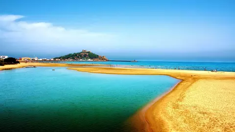 Poveştile cu sirene şi eroi antici te atrag în Tunisia!
