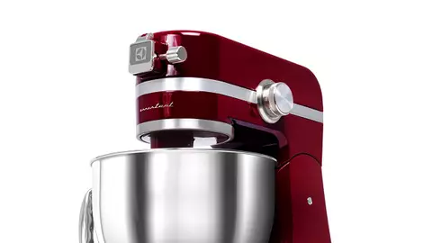 Bunătăţi pentru masa de Paşte, pregătite cu noul robot de bucătărie Kitchen Assistent de la Electrolux
