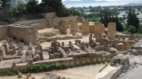 5 motive să vizitezi Tunisia