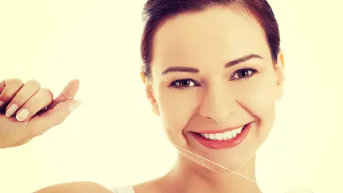 6 lucruri la care mai poți folosi ața dentară 