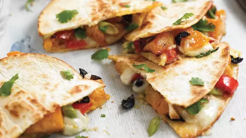 Lipii mexicane umplute cu legume. Te costă doar 10 lei porția 