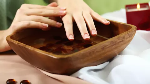 4 remedii naturale pentru unghiile care se rup prea ușor