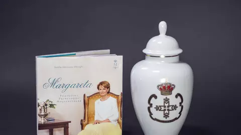 Personalitățile donează obiecte dragi pentru Viva! Charity Gala. Află mai multe! 