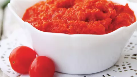 Zacuscă delicioasă de roșii