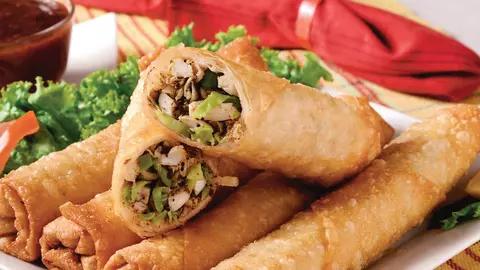 Rulouri cu ciuperci, un aperitiv gustos 