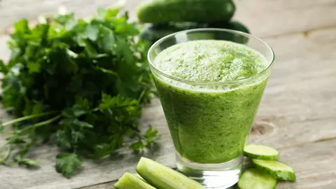 3 sucuri naturale perfecte pentru slăbit