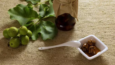 Dulceața de nuci verzi, aroma rafinată a verii