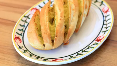 Pâine acordeon cu brânză