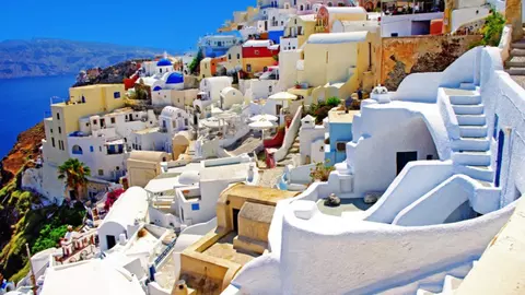 (P) Santorini, insula iubirii!