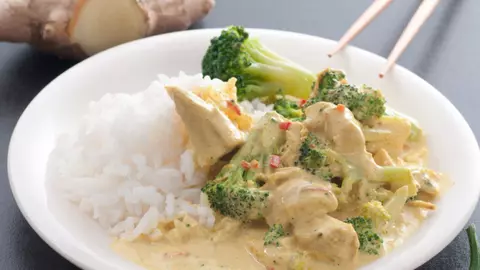 Pui cu orez și broccoli