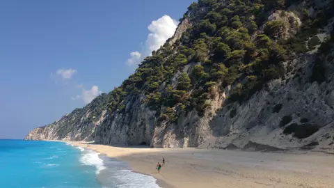 (P) Ispititoarea insulă Lefkada, de neratat în vacanţa de vară