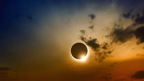 Cum afectează eclipsa de Soare din 9 martie fiecare zodie