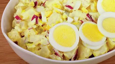 Salata bavareză