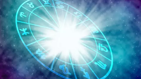 Cum sunt zodiile influențate de Luna Nouă în Rac
