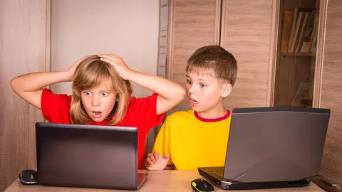 Ce consecințe are accesul nelimitat la internet al copiilor