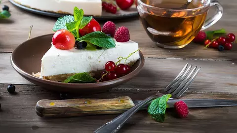 Cheesecake dietetic cu fructe de pădure