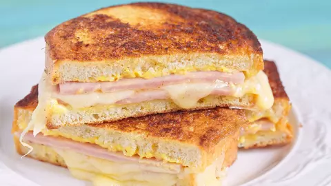 MIAM-MIAM. Sandviș Monte Cristo