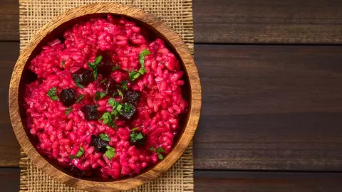Pilaf de post cu sfeclă roşie