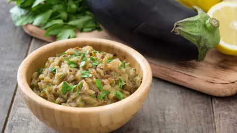 Salata libaneză de vinete - Reţetă de post