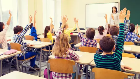 Ne dorim o școală pentru note și diplome sau o școală pentru viață?
