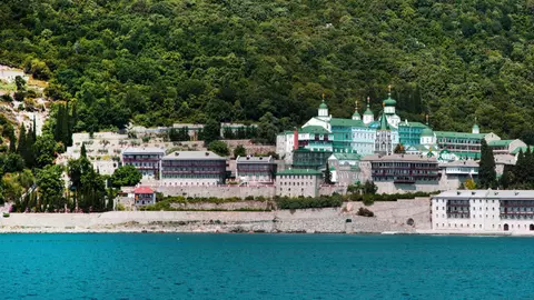 Ce îi sfătuieşte Sfântul Siluan pe cei care nu cred în Dumnezeu