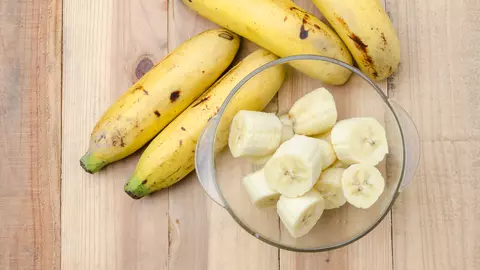 Pasează o banană, adaugă două ingrediente banale și vei descoperi ceva senzațional