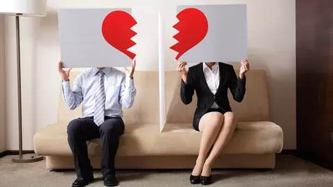 Cum treci peste un divorț? Ce simți după separarea de persoana iubită