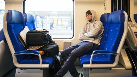 Vești bune pentru studenți! De la 1 februarie vor călători gratuit cu trenul