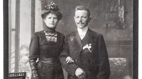Sexul în urmă cu 100 de ani: hohote de râs astăzi