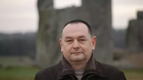 Românul Eugen Chirovici a scris un roman în engleză care face senzație în peste 20 țări