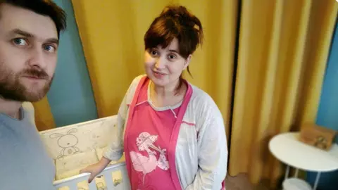 Jurnalista Sanda Nicola a născut, astăzi, o fetiță sănătoasă
