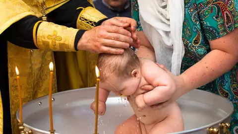 Este interzis botezul în timpul postului? Uite ce spun preoții