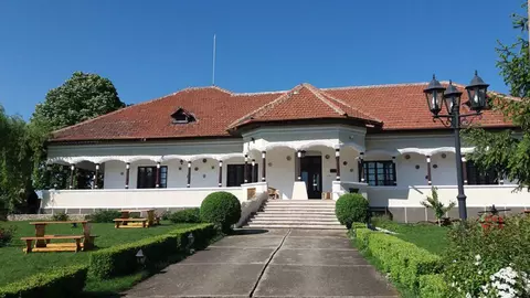 Îți dorești o experiență aparte? Petrece-ți weekendul la conac
